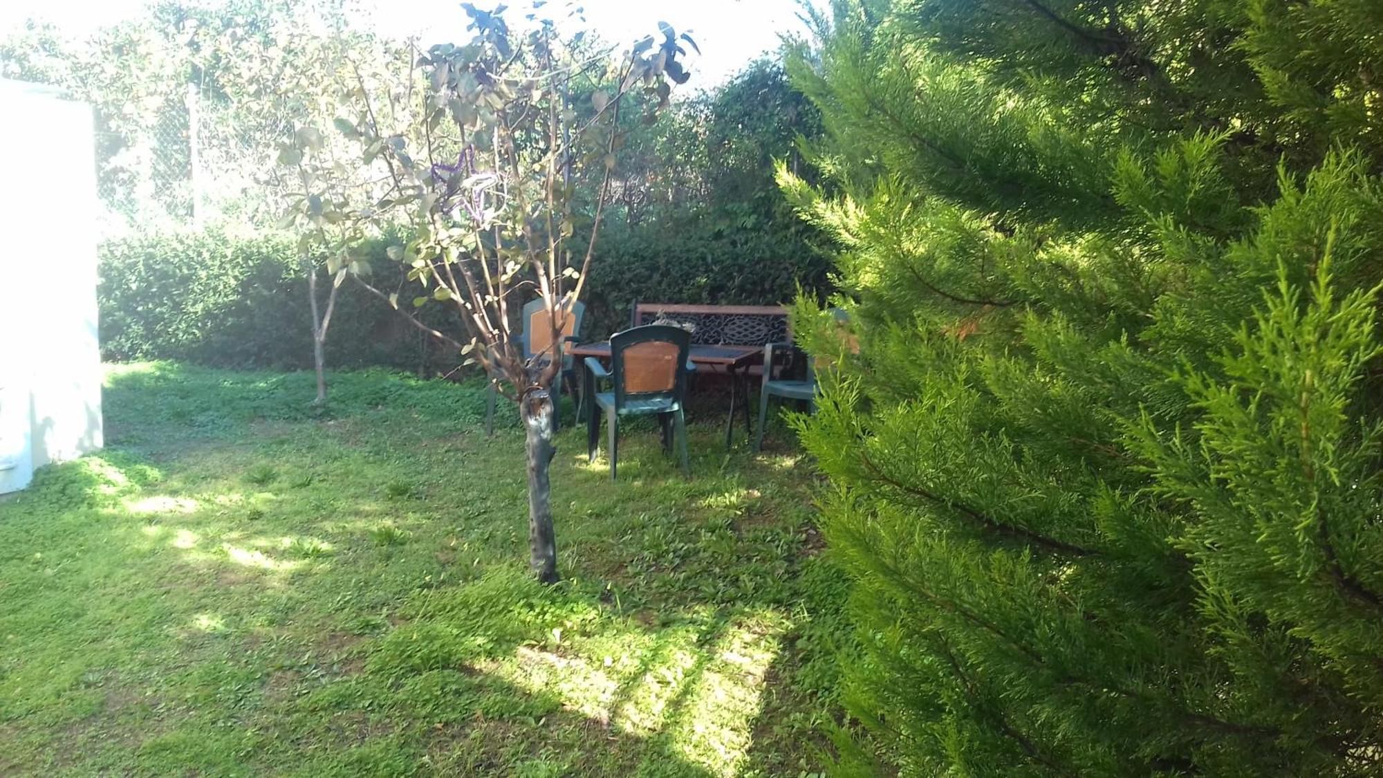 Appartamento Christinas Garden Patras Esterno foto