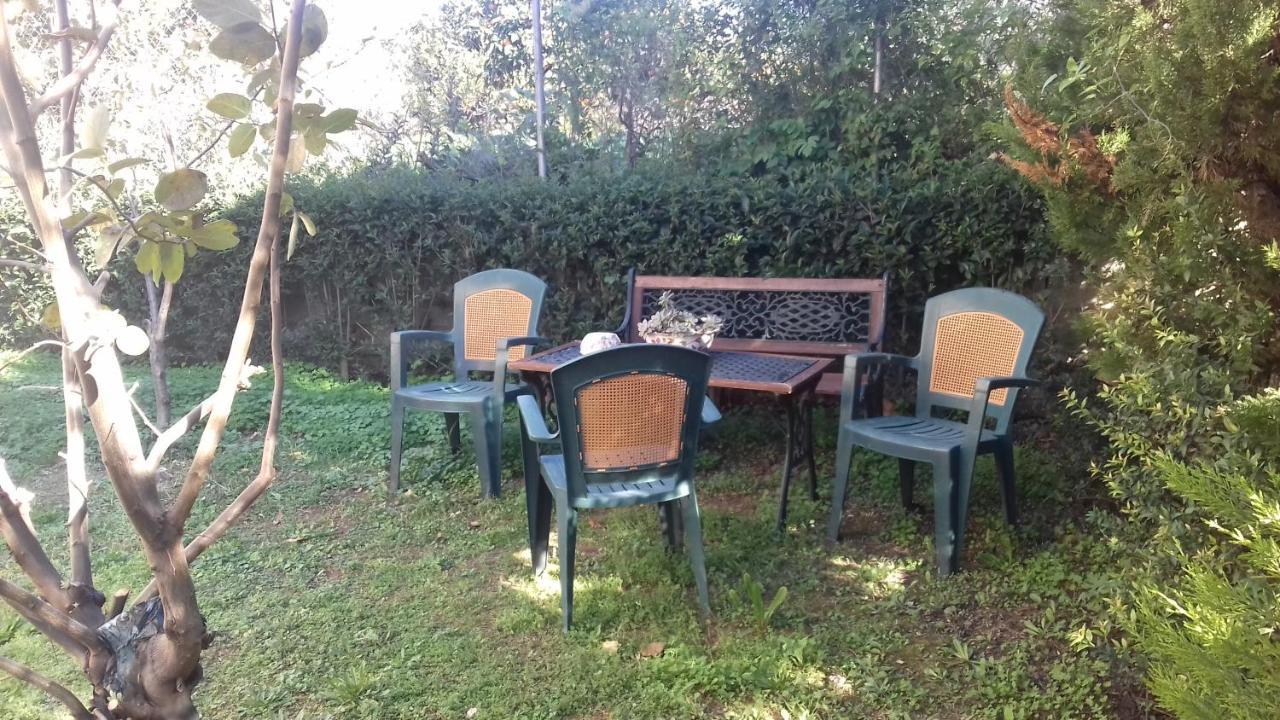 Appartamento Christinas Garden Patras Esterno foto